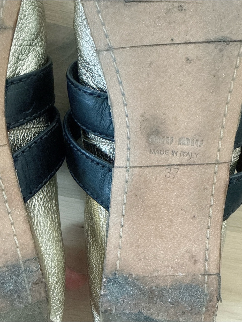RARE Miu Miu Metallic Leather Ballet Flats with Buckled Straps & Ribbon Laces - Picture 12 of 12
